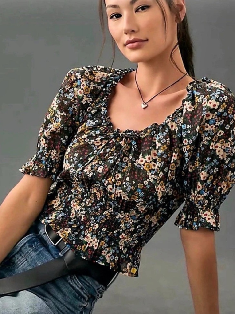 Mother Floral Cotton Blouse in Black Large Like New (B2)